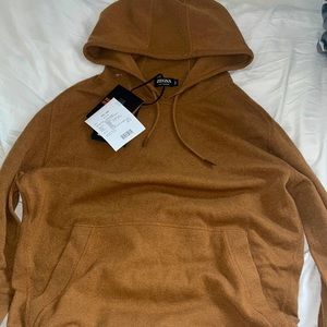 New never worn , very soft